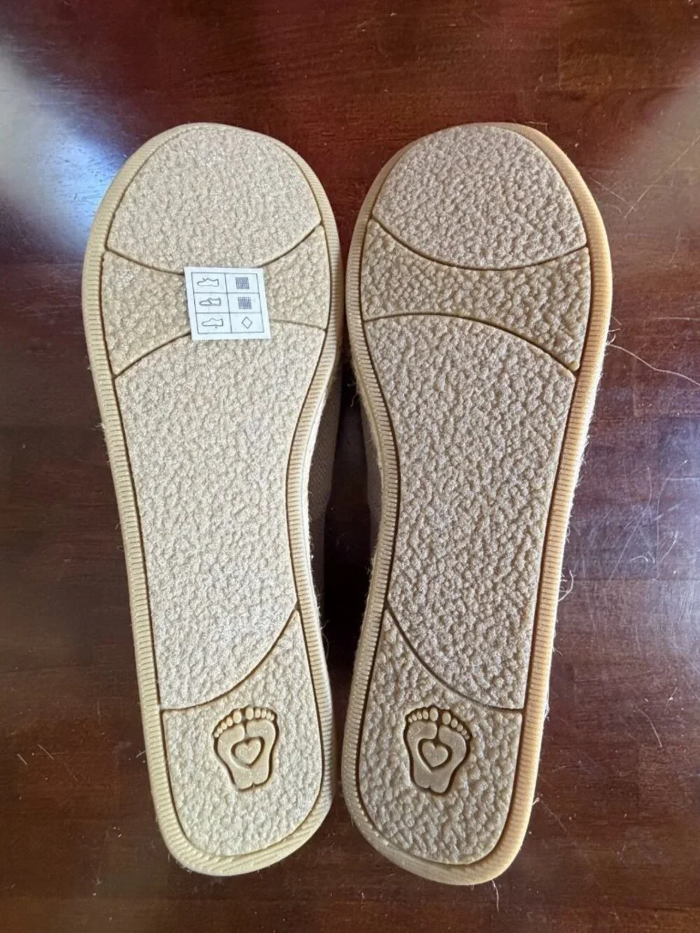 Bobs From Skechers Shoes Womens 9.5 Espadrille Beige Slip On Wedge Heels NEW